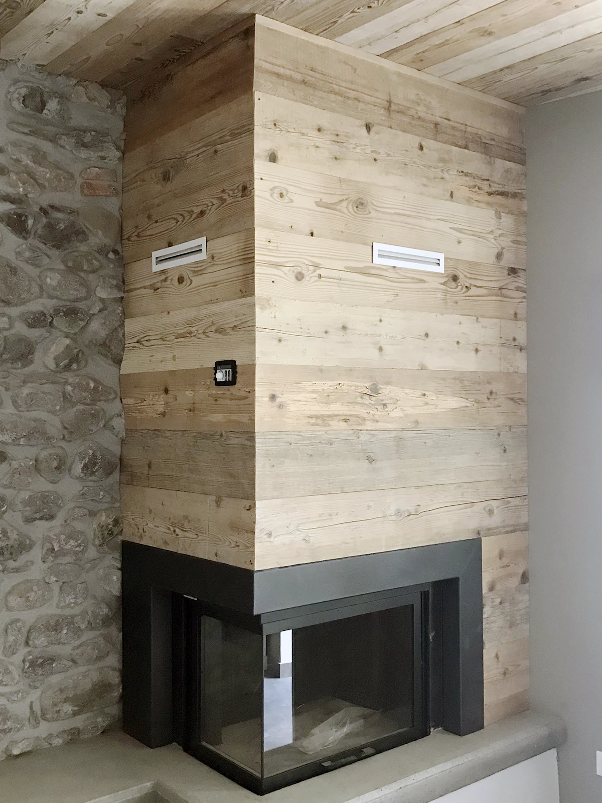 Pavimenti Rivestimenti In Legno Bergamo Clusone 01 Copia